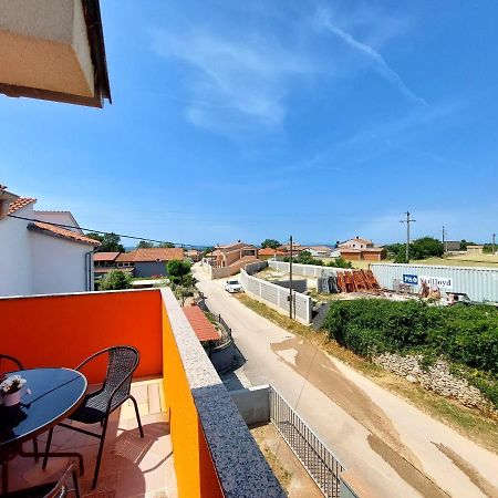 Apartman Zeljo Galižana Eksteriør bilde