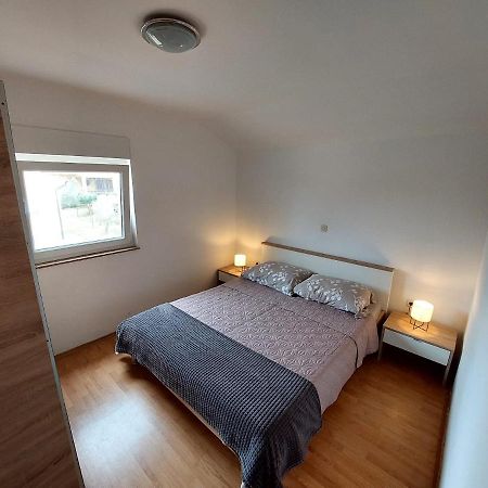 Apartman Zeljo Galižana Eksteriør bilde