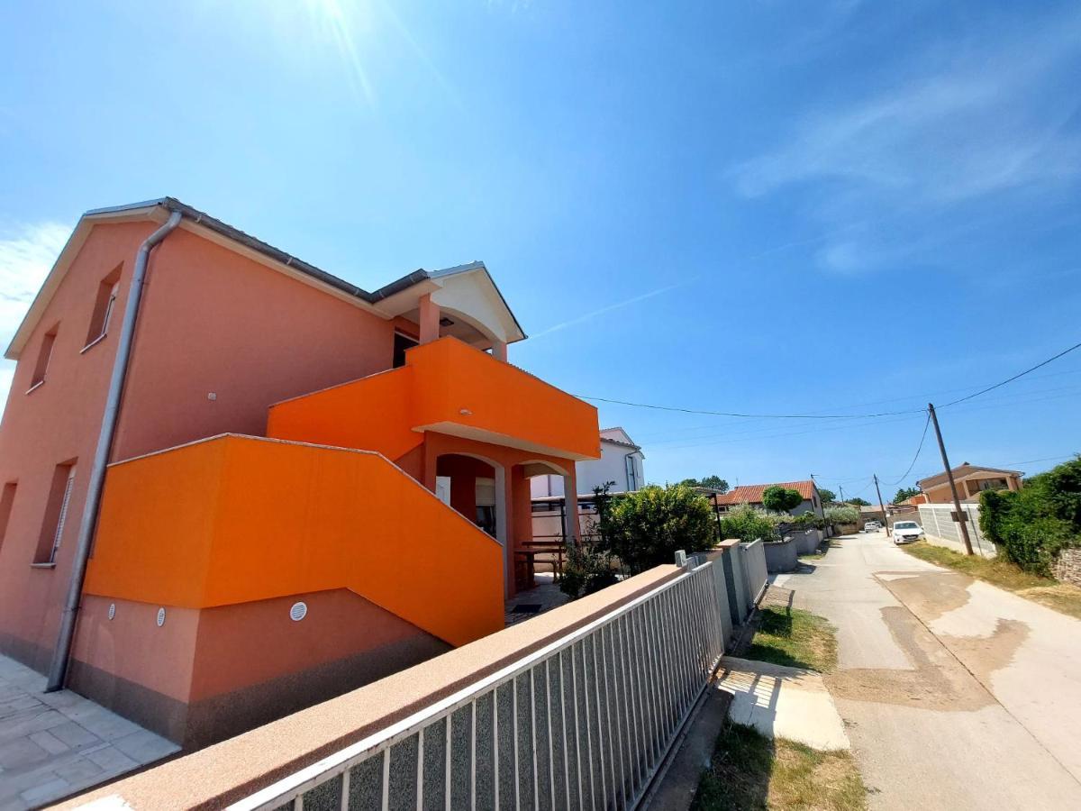 Apartman Zeljo Galižana Eksteriør bilde