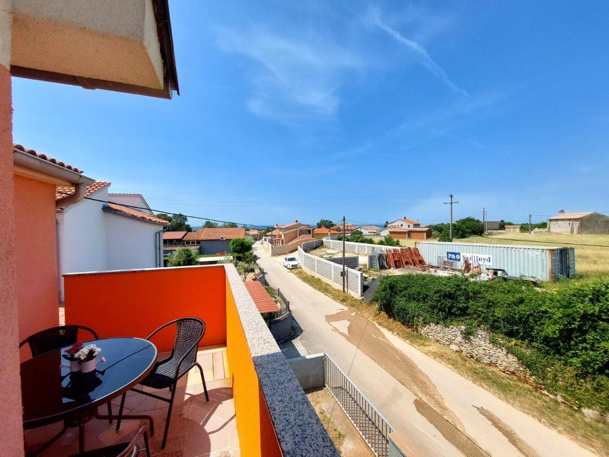 Apartman Zeljo Galižana Eksteriør bilde