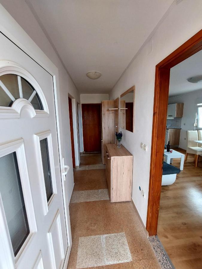 Apartman Zeljo Galižana Eksteriør bilde
