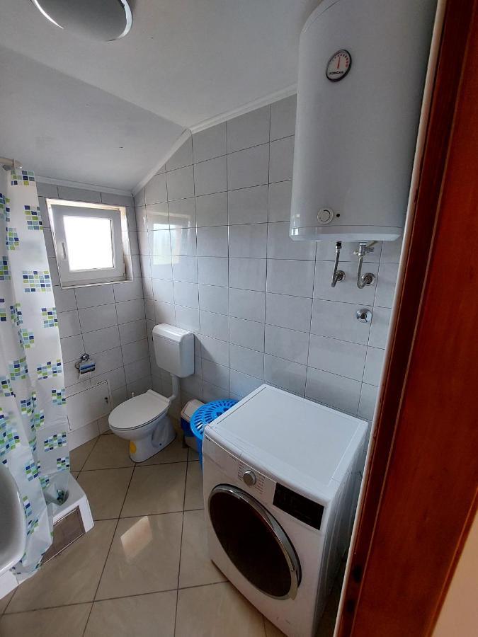 Apartman Zeljo Galižana Eksteriør bilde