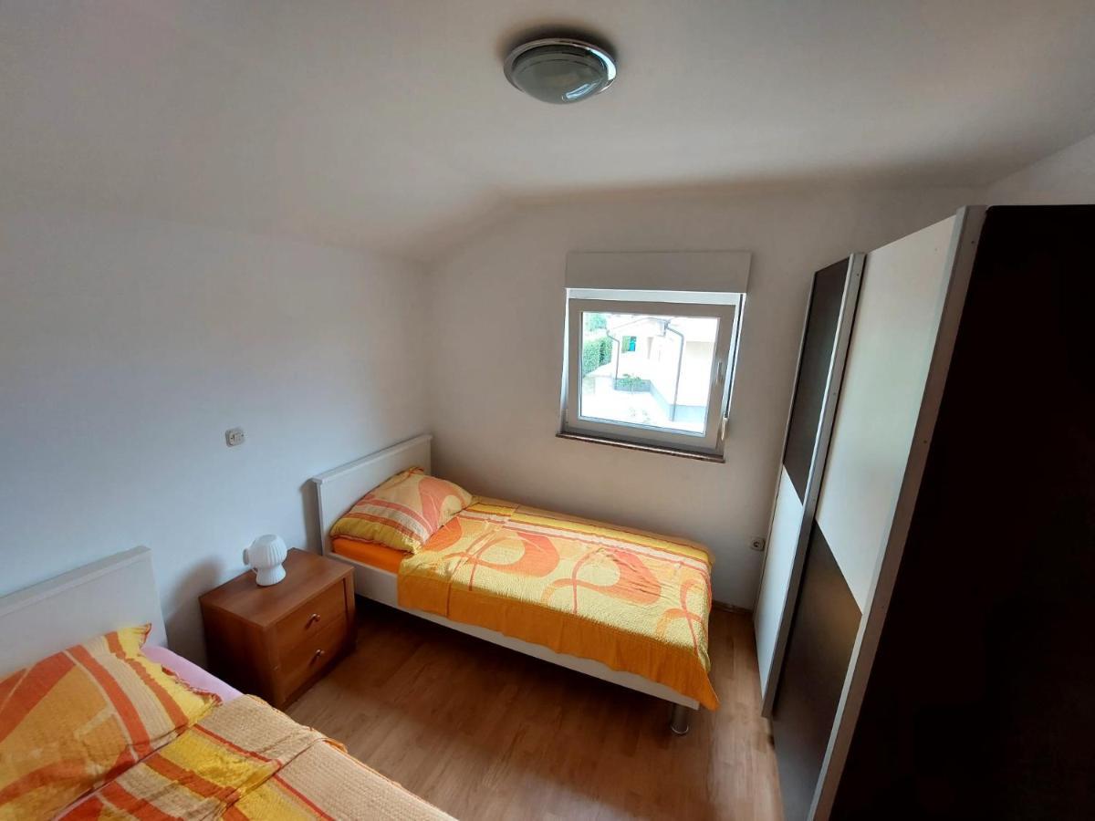 Apartman Zeljo Galižana Eksteriør bilde