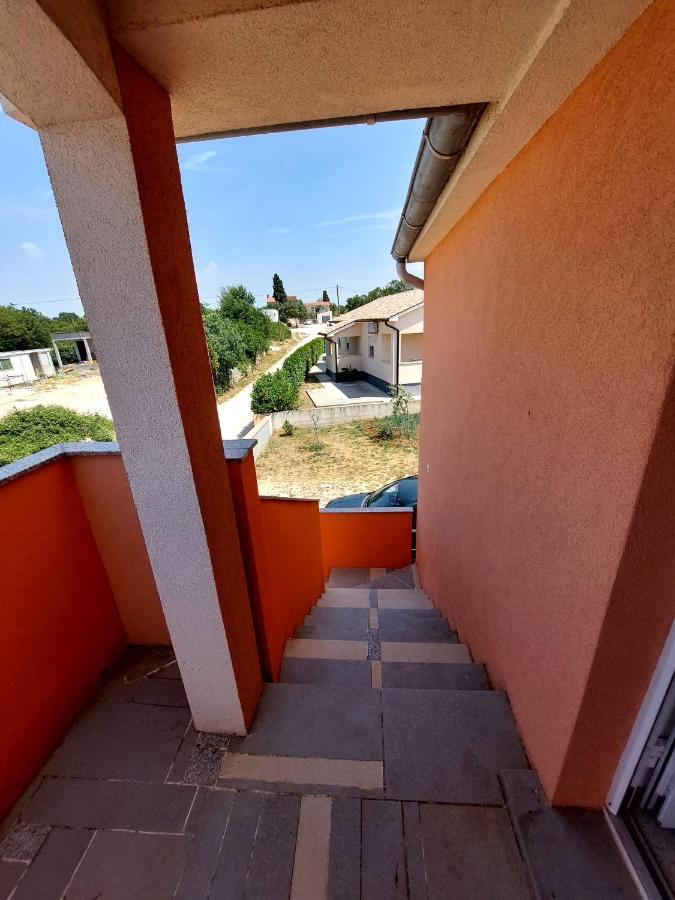Apartman Zeljo Galižana Eksteriør bilde