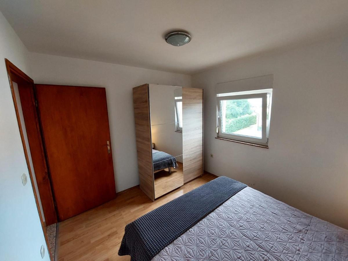 Apartman Zeljo Galižana Eksteriør bilde