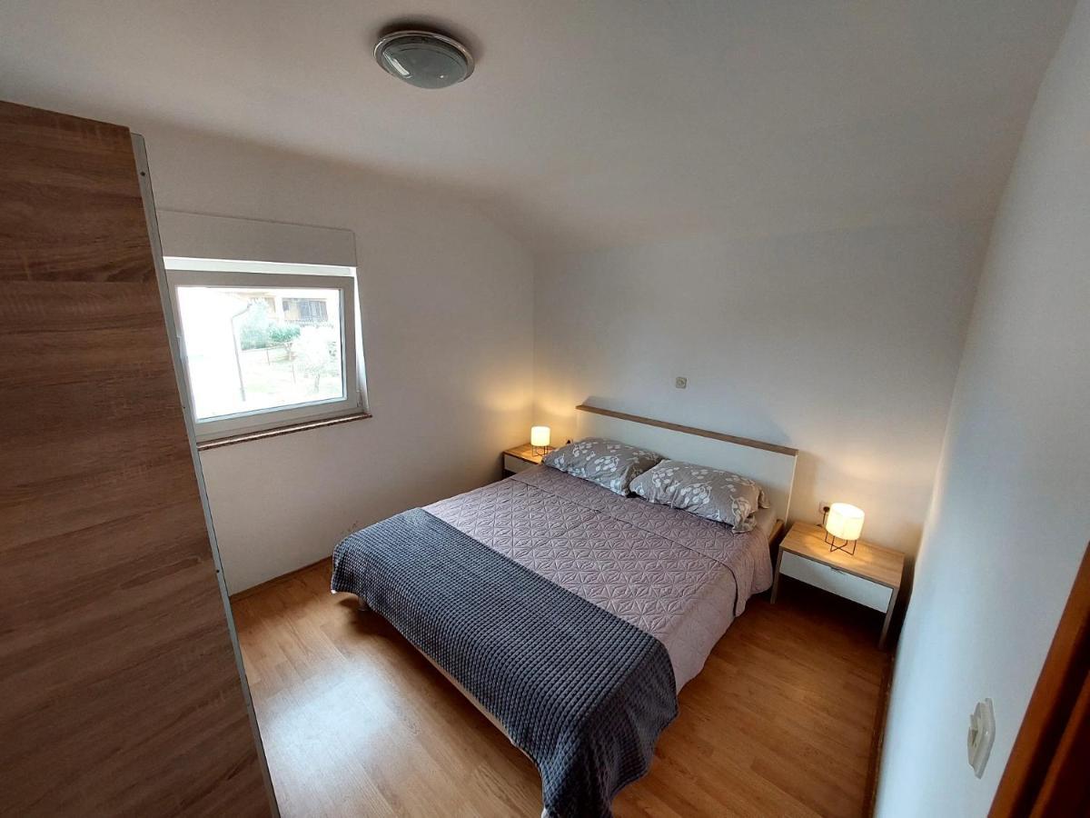 Apartman Zeljo Galižana Eksteriør bilde